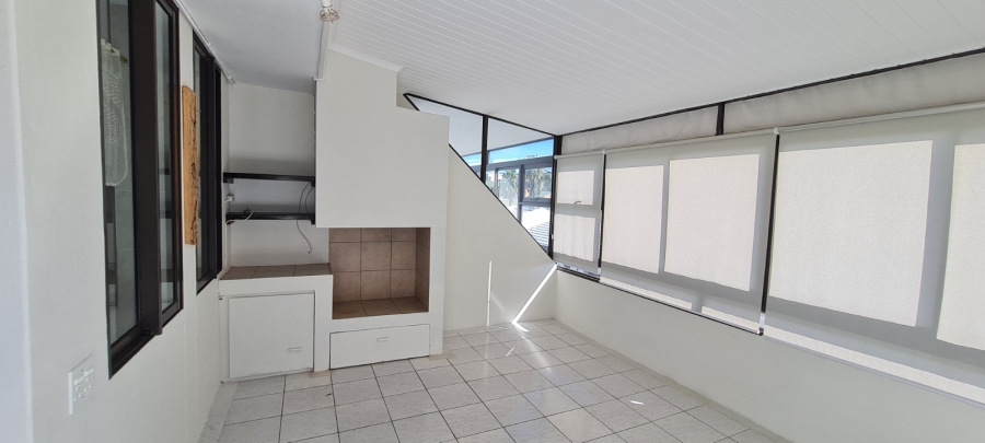 3 Bedroom Property for Sale in Stilbaai Wes Western Cape